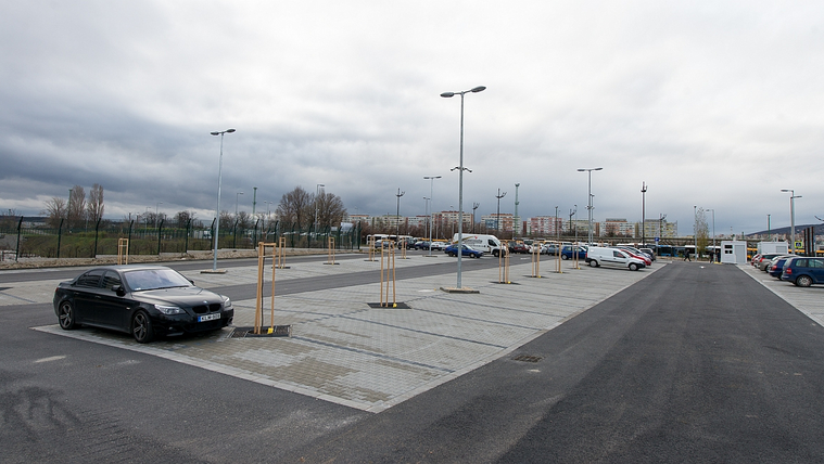 Vége az ingyenes parkolásnak Budapest kapujában