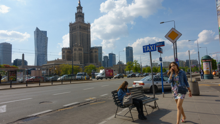 A lengyelek lebontanák a Sztálin rakétájának csúfolt varsói felhőkarcolójukat
