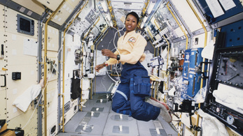 A nők a jövő ideális űrhajósai