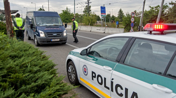 Két hétre visszaáll a határellenőrzés Szlovákiában