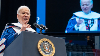 Joe Biden szerint a fehér felsőbbrendűség a legsúlyosabb terrorfenyegetés