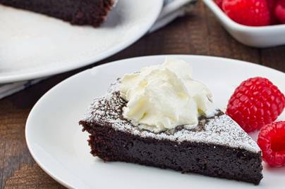 Ragacsos, csupa csoki torta: svéd recept alapján készül
