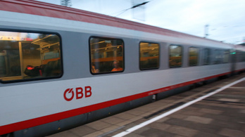 Hitler-beszédet játszottak le a Bécsbe tartó vonat utasainak