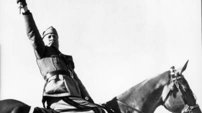 Meghamisították a fotót, így lett Mussolini az iszlám védelmezője