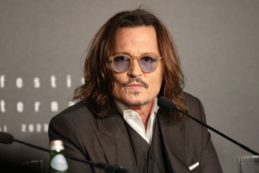 "Johnny Depp fogai szó szerint rohadnak " - a színész meghökkentette friss fotóival a rajongókat