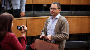 Megkezdődött a per, amelynek a vádlottjai meg akarták ölni Orbán Viktort