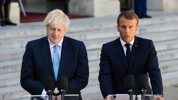 Boris Johnson Putyin talpnyalójának nevezte Emmanuel Macront