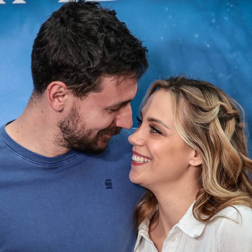Lékai-Kiss Ramónáról le sem vette férje a kezét: a premieren izzott köztük a levegő