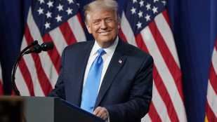 Trump: Ron DeSantis megcsókolhatja a szép nagy 2024-es elnöki s.ggemet
