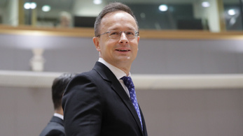 Szijjártó Péter szerint a magyaroknak sok hasznot hoz a Kínával való együttműködés