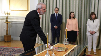 Letette hivatali esküjét az ideiglenes görög miniszterelnök