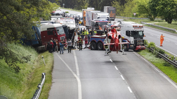 A szlovákiai buszbaleset utolsó sérültje is megérkezett Magyarországra