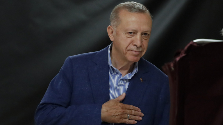 Erdogan már csak órákra lehet az újraválasztástól
