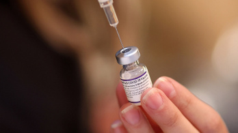 Jóváhagyta az amerikai gyógyszerfelügyelet a Pfizer RSV-vakcináját