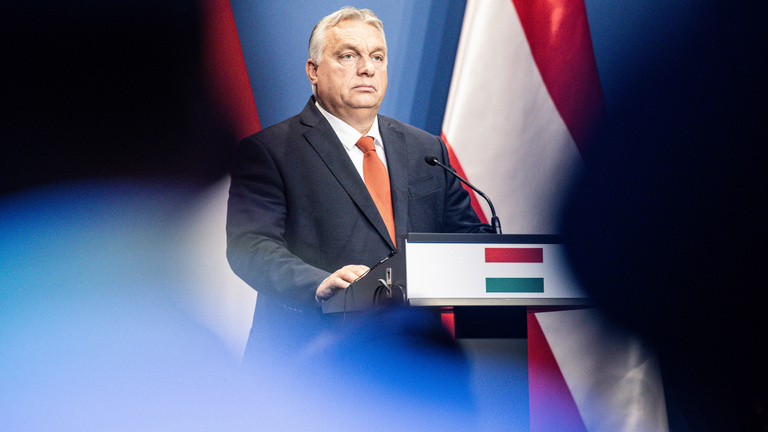 Mi járhat Orbán Viktor fejében, miért nem mozdítja meg a rezsiszámlákat?