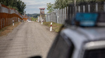 Majdnem nyolcszáz határsértőt kellett megállítaniuk a magyar rendőröknek