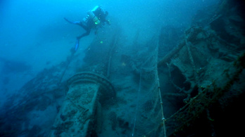 Rejtélyesen eltűnt tengeralattjáró maradványait fedezték fel a búvárok
