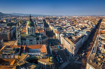 Kitalálod, melyik híres budapesti utca van a képen? 8 kérdés, ami sokakat gondolkodóba ejt