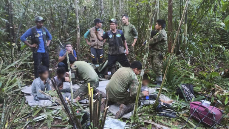 Negyven nap után megtalálták a kolumbiai dzsungelben eltűnt gyerekeket