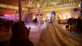 Az esküvőkön is betiltották a zenét a tálibok