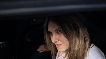 Politico: Áldozatként akar visszatérni az EP-be a korrupcióval vádolt Eva Kaili