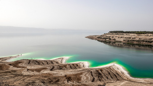Haldoklik a Holt-tenger, ami igazából egy tó