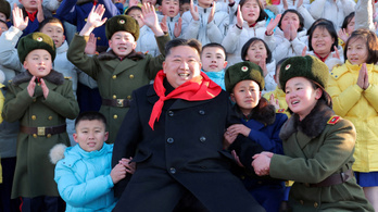 Csak egy háború menthetné meg az észak-koreaiakat attól, hogy Kim Dzsongun halálra éheztesse őket