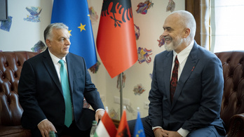 Orbán Viktor szerint szégyen, hogy milyen lassan halad az EU bővítése