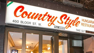 Hatvankét év után bezár Toronto első és utolsó magyar étterme