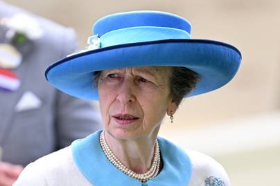 A 72 éves Anna hercegnő ugyanazt a ruhát viselte, amit 27 évesen: a királynő lánya nagyon elegáns volt Ascotban