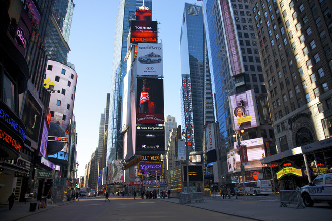 Melyik városban található a Times Square?