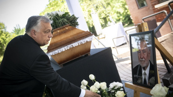 Orbán Viktor: Csak a nagy harcost hiányoljuk