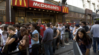 Egy időre bezár Magyarország első McDonald's étterme