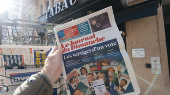 Egy rasszista magazin főszerkesztőjét nevezték ki a legolvasottabb francia hetilap élére