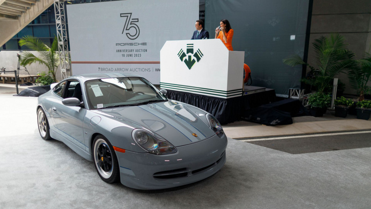 400 milliót ért a Porsche 996 Jerry Seinfeldnek