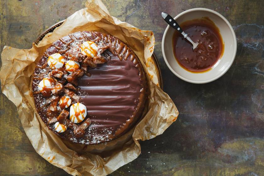 Álompuha Mars-torta karamellás krémmel: pont olyan, mint a kedvenc csokid