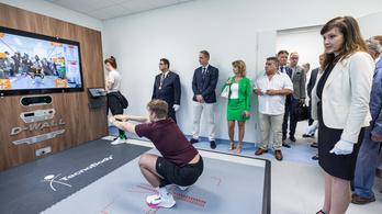 Átadták a Semmelweis Egyetem egyedülálló sportkardiológiai központját és felújított műtőblokkját