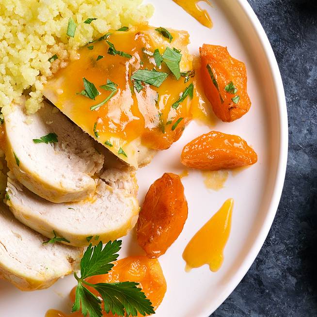 Ellenállhatatlanul omlós csirkemell sárgabarackos mázzal: egyszerűen készül
