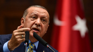 Erdogan az „intézményi rasszizmust” okolja a franciaországi zavargásokért