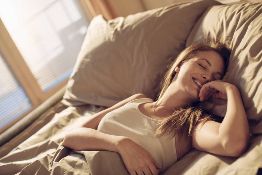 Ha 8 órát aludnál megébredés nélkül, ezt változtasd meg a szobádon: 8 trükk, ami sokat segít este