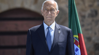 Elájult és kórházba került a portugál államfő