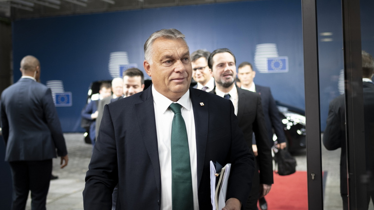 Orbán különös játékra készül Brüsszelben