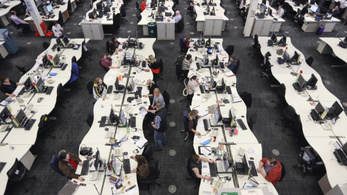 Magyarországon egy nagyobb városnyi ember dolgozik call centerekben