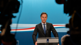 Lemondott Mark Rutte holland kormányfő, miután összeomlott a kormánykoalíció
