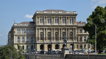 Tiltakozik a Széchenyi Irodalmi és Művészeti Akadémia