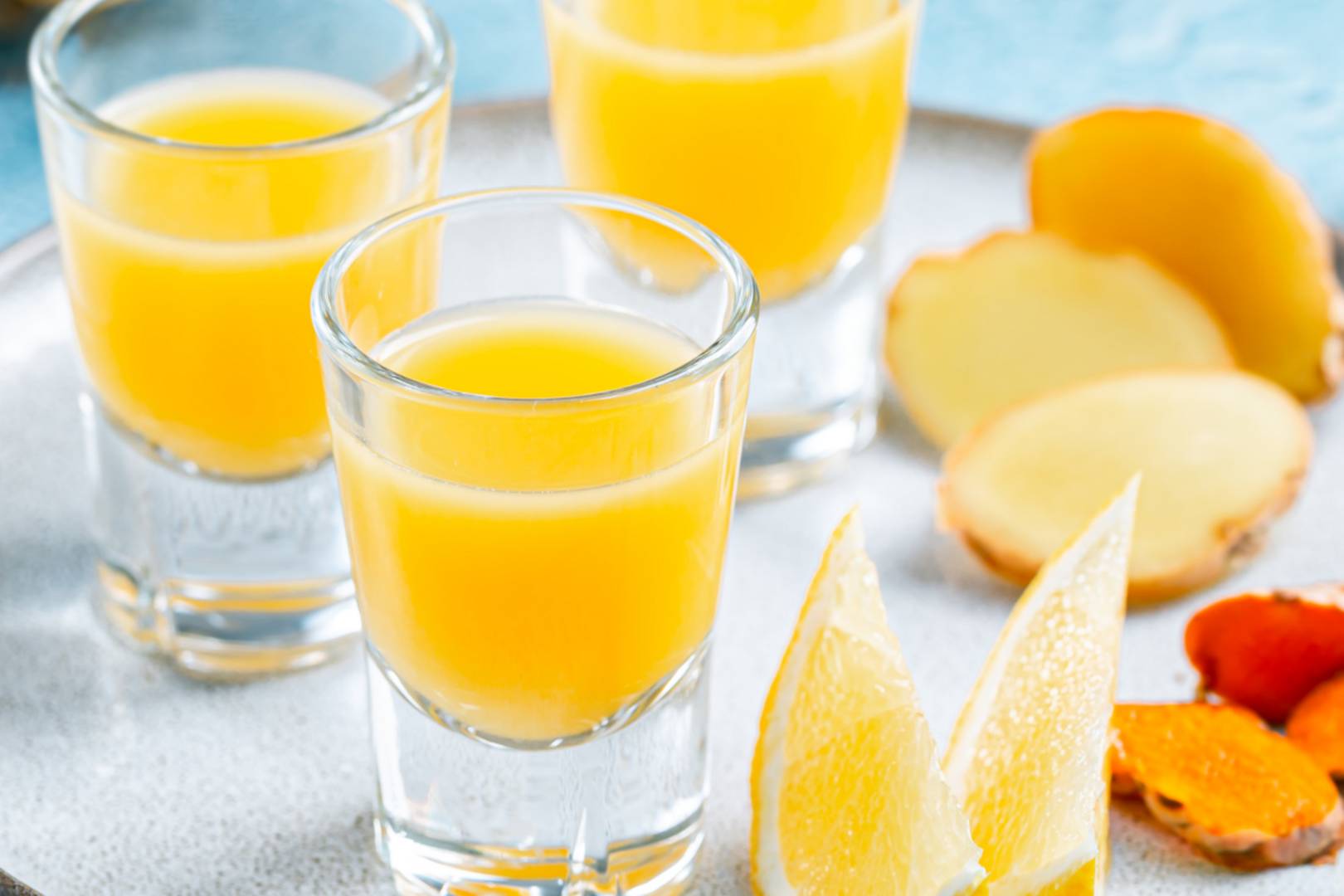 Gyömbér-kurkuma shot citrusokkal: immunerősítés felsőfokon