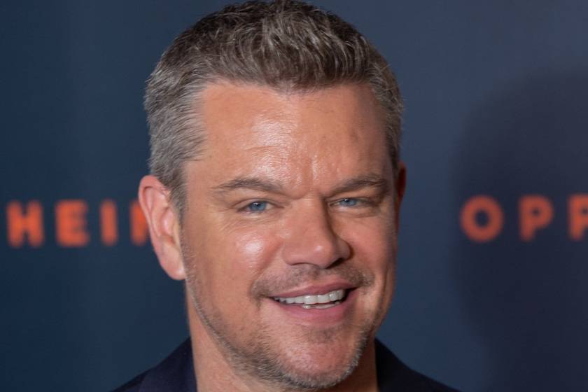 Matt Damon és tinédzser lányai: Giával és Stellával büszkén pózolt új filmje premierjén