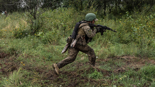 Jóváhagyta az Európai Parlament, hogy az unió több lőszert adjon Ukrajnának