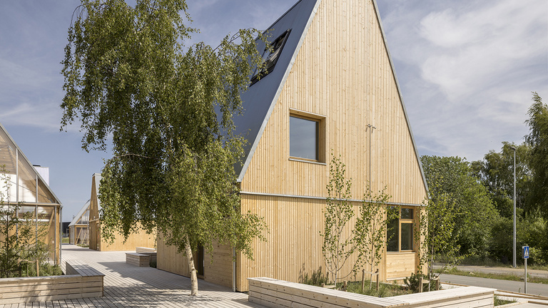 A dánoknál lehet a fenntartható lakhatás Kába köve