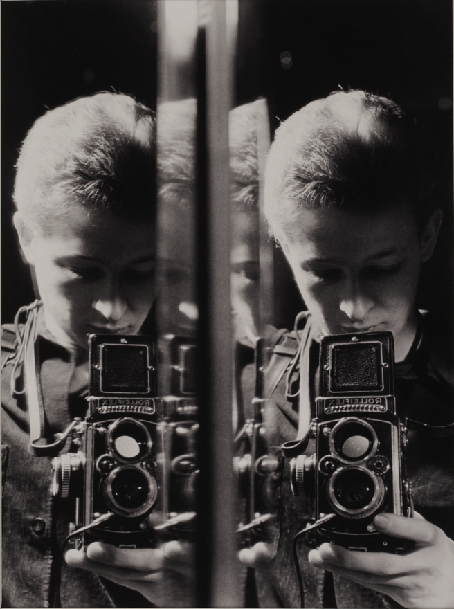 Önarckép Rolleiflex-szel; 1957